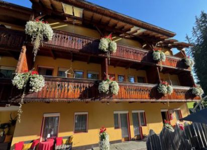 ea_Rosmary_s_Chalet_