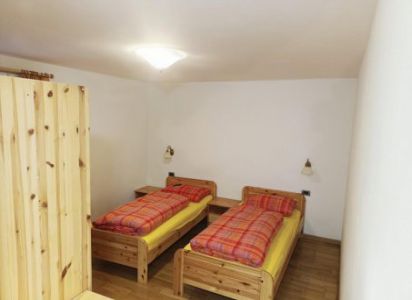 Agenzia table - Vals 4 - La Villa
